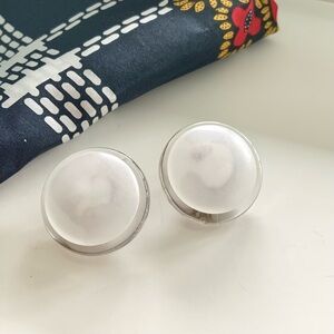 🛍️Bundle sale! Mid-century West Germany frosted clip earrings